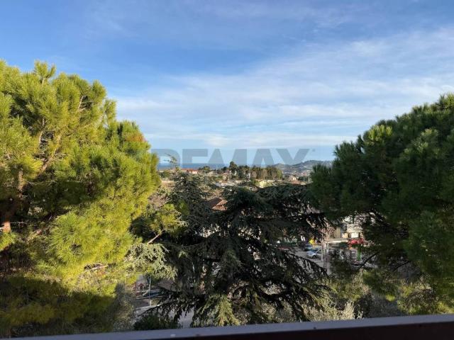 Villa Indipendente in vendita a Città Sant'angelo, Abruzzo