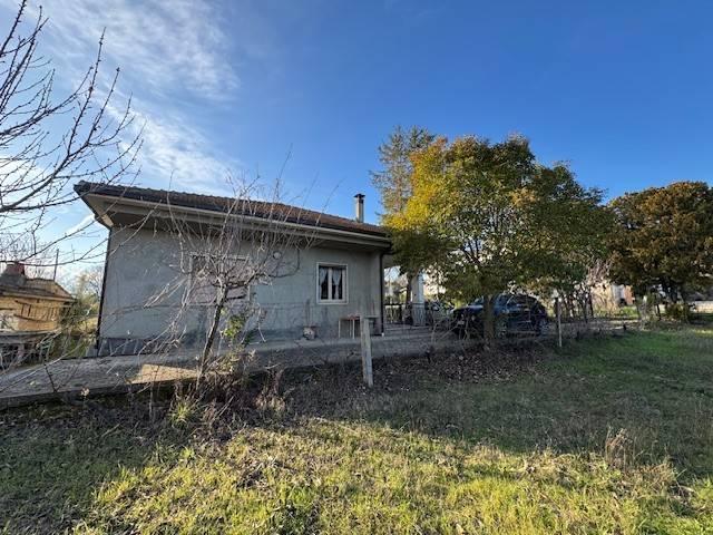 Villa Indipendente in vendita a Città Sant'angelo, Abruzzo