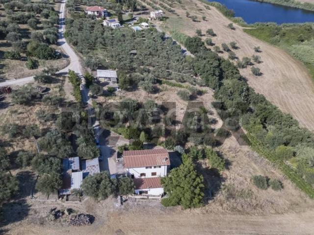 Villa Indipendente in vendita a Città Sant'angelo, Abruzzo