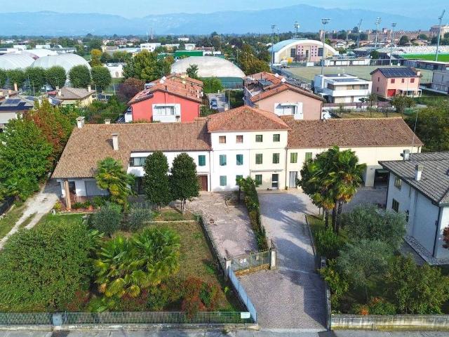 Villa Indipendente in vendita a Cittadella, Padova