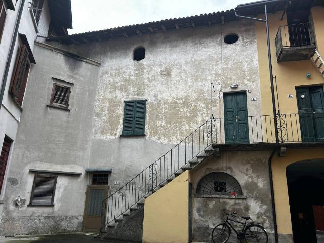 Villa Indipendente in vendita a Civate, Lombardia