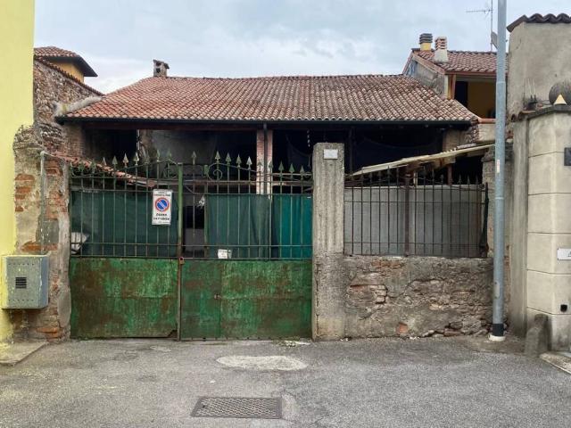 Villa Indipendente in vendita a Cividate Al Piano, Lombardia