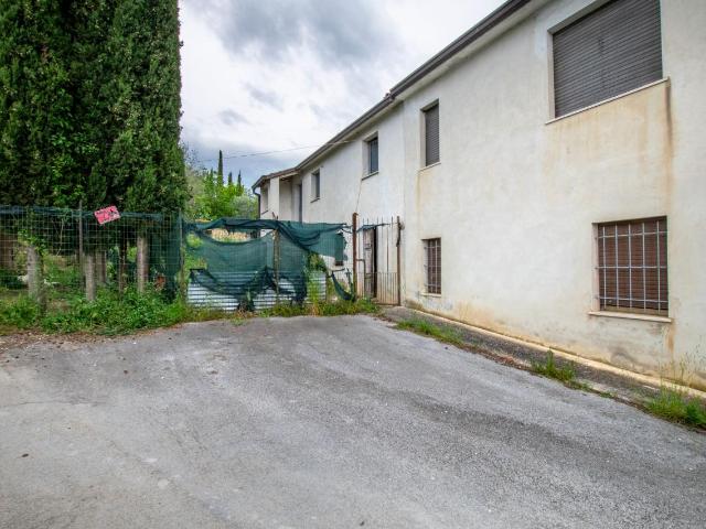 Villa Indipendente in vendita a Contrada Cavallino, Marche