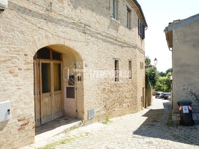 Villa Indipendente in vendita a Contrada Celeste, Marche