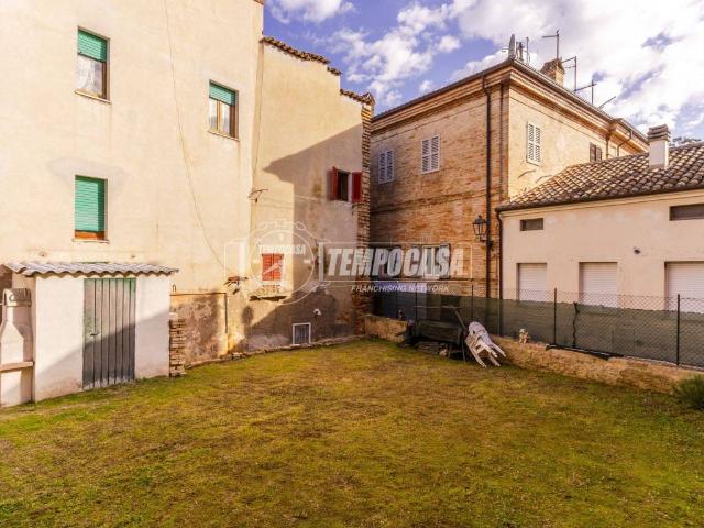 Villa Indipendente in vendita a Contrada Celeste, Marche