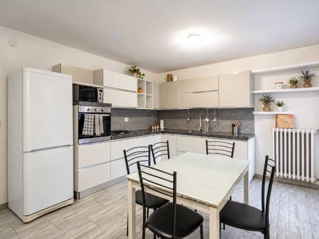 Villa Indipendente in vendita a Fontespina, Civitanova Marche