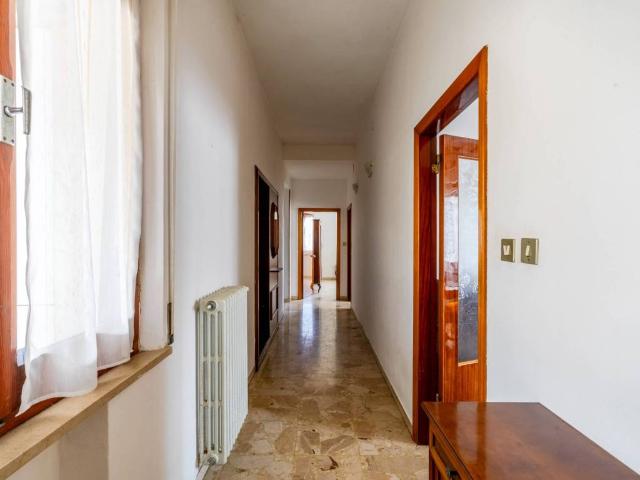 Villa Indipendente in vendita a San Marone, Marche