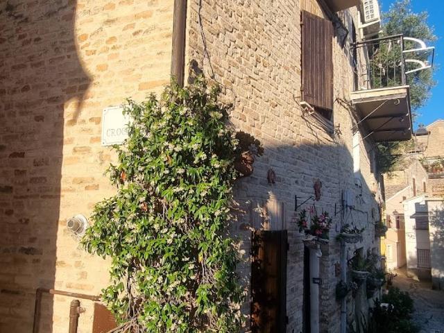 Villa Indipendente in vendita a Contrada Celeste, Marche