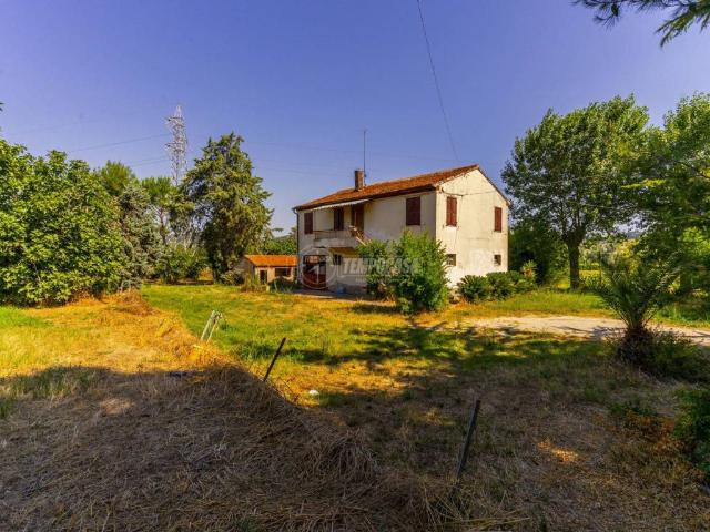 Villa Indipendente in vendita a Contrada Foce Asola, Marche