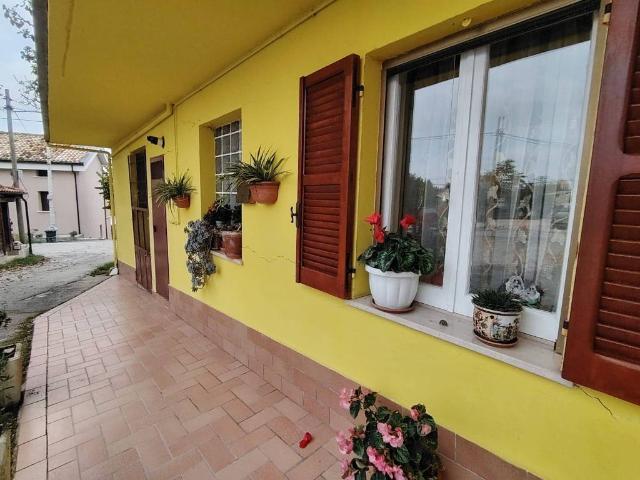 Villa Indipendente in vendita a Civitella Casanova, Abruzzo