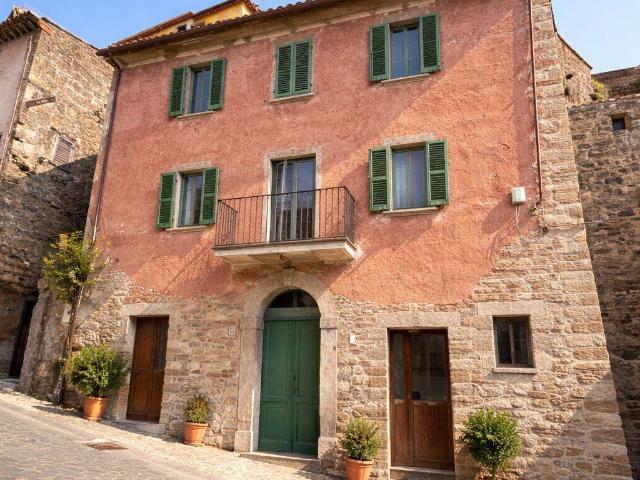 Villa Indipendente in vendita a Civitella D'agliano, Lazio