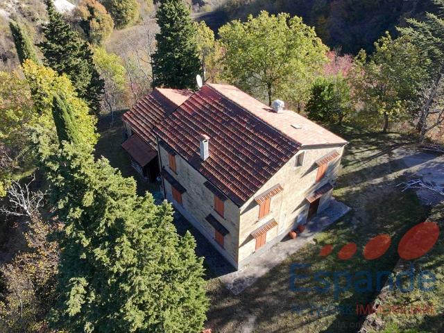 Villa Indipendente in vendita a Unione di Comuni della Romagna Forlivese, Cusercoli