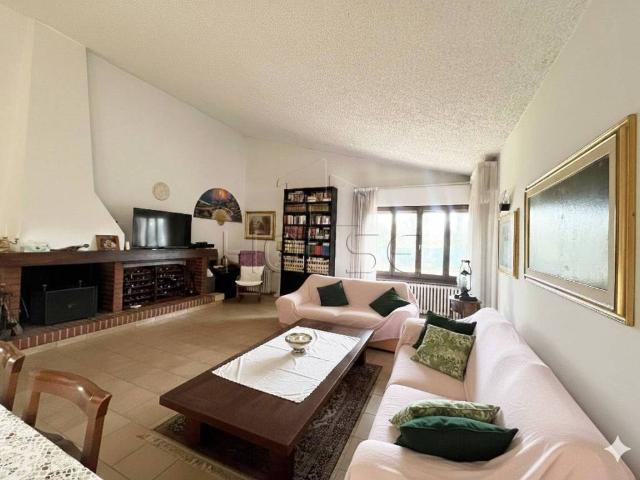 Villa Indipendente in vendita a Civitella in Val di Chiana, Pieve Al Toppo