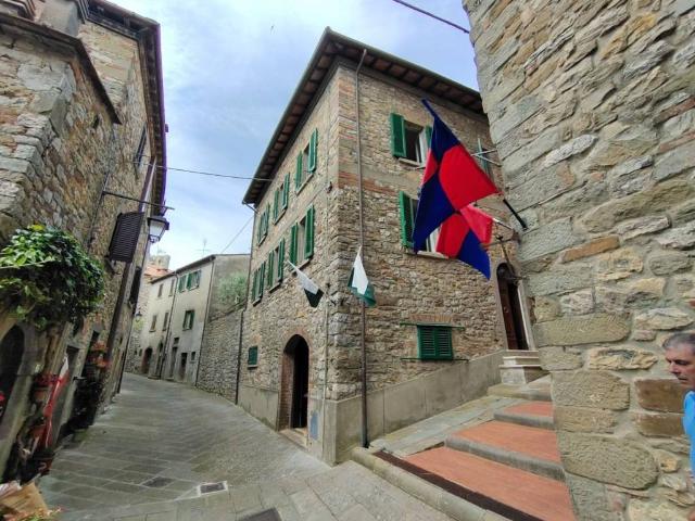 Villa Indipendente in vendita a Civitella in Val di Chiana