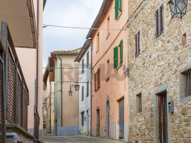 Villa Indipendente in vendita a Civitella in Val di Chiana, Badia Al Pino
