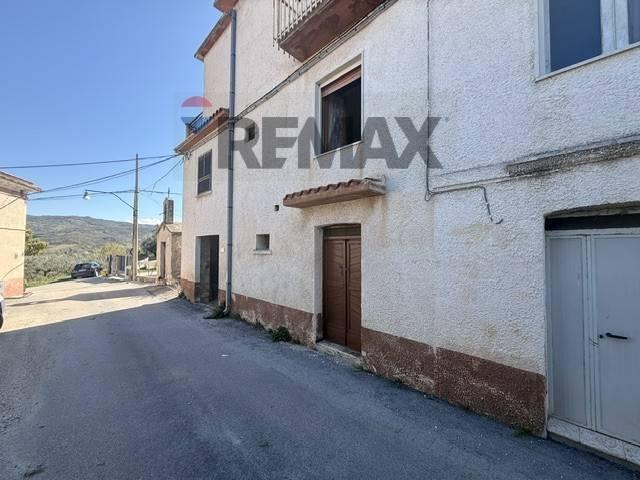 Villa Indipendente in vendita a Civitella Messer Raimondo, Abruzzo