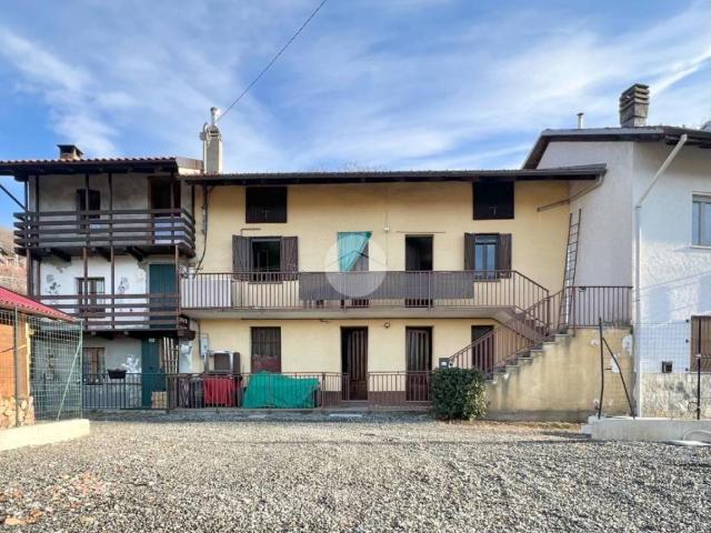 Villa Indipendente in vendita a Unione Montana di Comuni delle Valli di Lanzo, Ceronda e Casternone, Piemonte