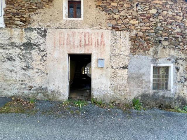 Villa Indipendente in vendita a Unione Montana di Comuni delle Valli di Lanzo, Ceronda e Casternone, Piemonte