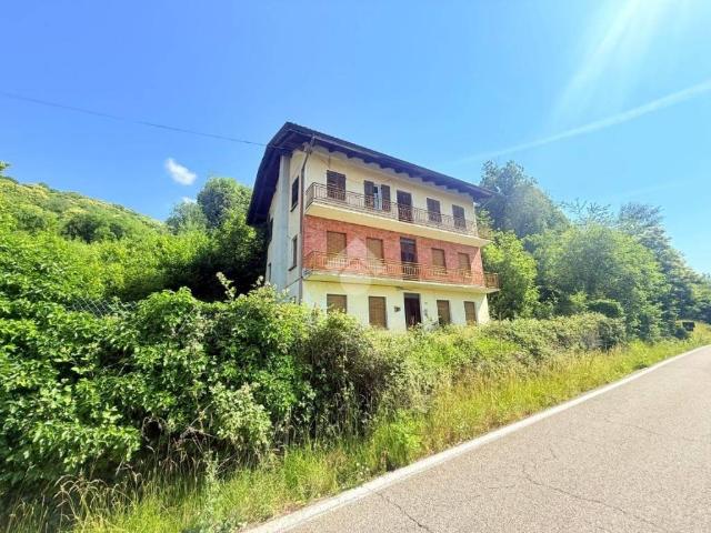 Villa Indipendente in vendita a Unione Montana di Comuni delle Valli di Lanzo, Ceronda e Casternone, Piemonte