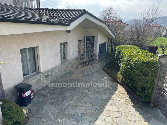 Villa Indipendente in vendita a Selvaggio, Piemonte