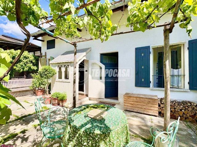 Villa Indipendente in vendita a Ruadamonte, Piemonte