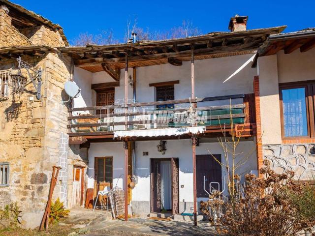 Villa Indipendente in vendita a Re, Piemonte