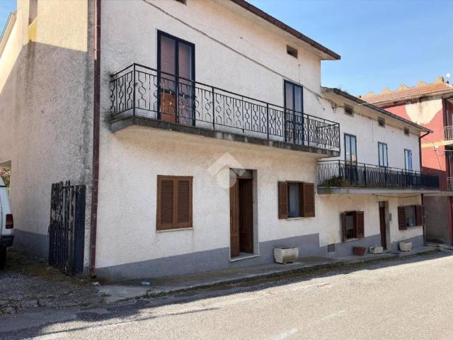 Villa Indipendente in vendita a Galluccio, Campania