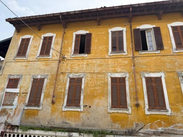 Villa Indipendente in vendita a Codevilla, Lombardia