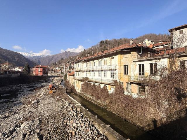 Villa Indipendente in vendita a Piemonte, Biella