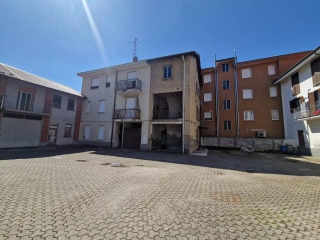 Villa Indipendente in vendita a Cogliate, Lombardia