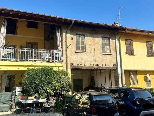 Villa Indipendente in vendita a Cogliate, Lombardia