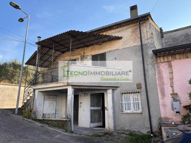 Villa Indipendente in vendita a Roccasecca, Lazio