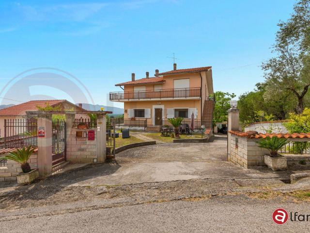 Villa Indipendente in vendita a Villafelice, Colfelice