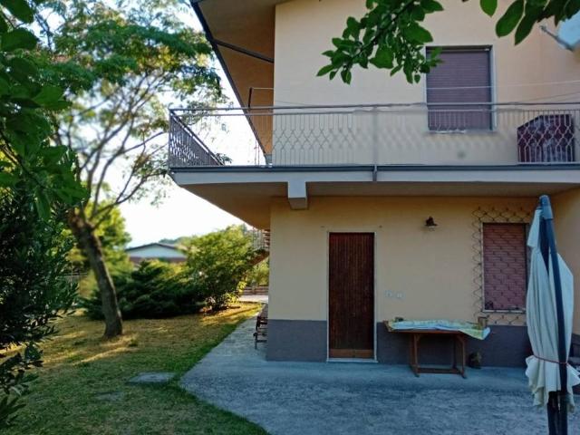 Villa Indipendente in vendita a Coli, Reggio Emilia