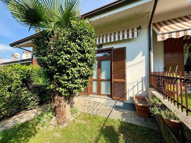 Villa Indipendente in vendita a Chiaro, Colico