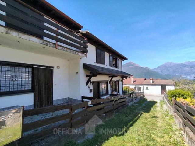 Villa Indipendente in vendita a Chiaro, Colico