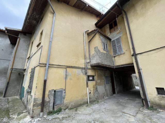 Villa Indipendente in vendita a Colle Brianza, Lombardia