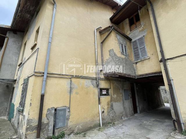 Villa Indipendente in vendita a Colle Brianza, Lombardia