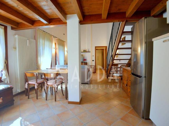 Villa Indipendente in vendita a Colle Brianza, Lombardia