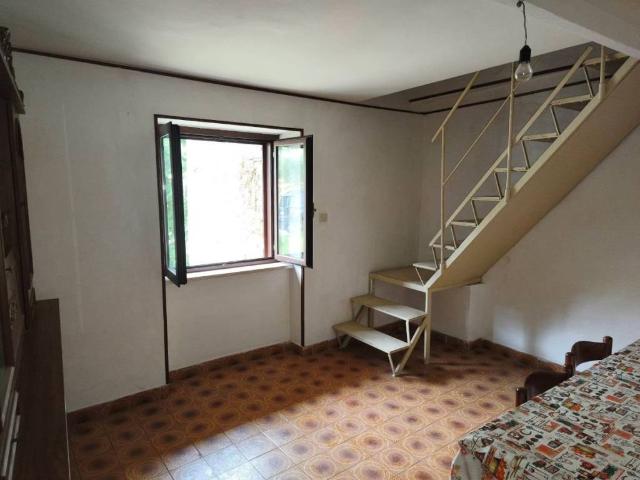 Villa Indipendente in vendita a Colle San Magno, Lazio