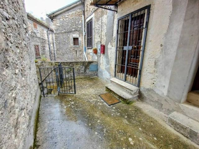 Villa Indipendente in vendita a Colle San Magno, Lazio