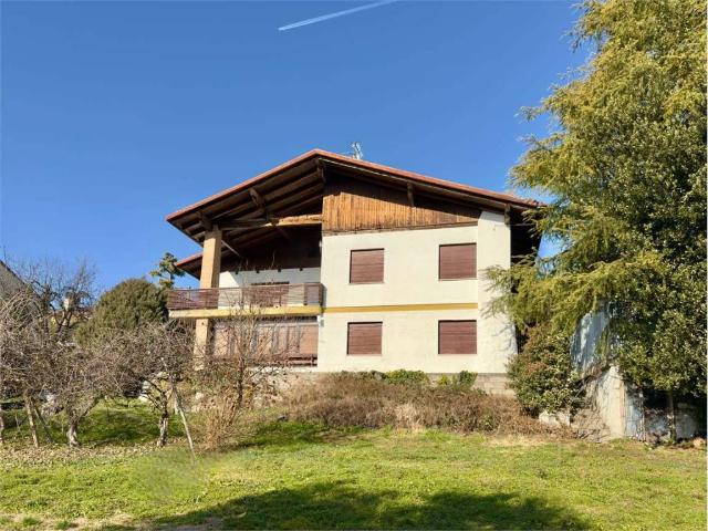 Villa Indipendente in vendita a Colle Umberto, Veneto