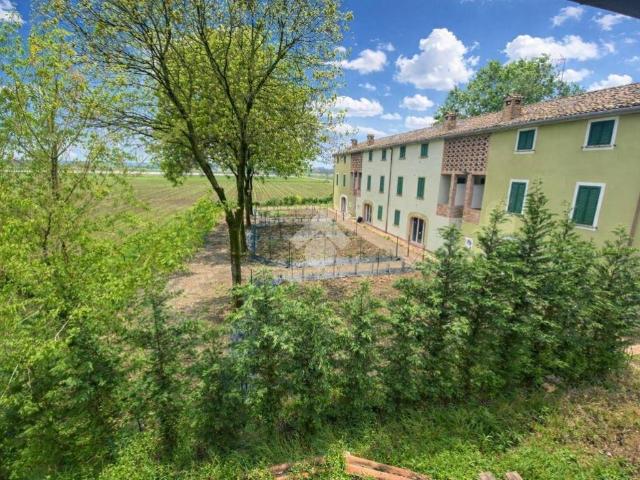 Villa Indipendente in vendita a Collecchio, Reggio Emilia