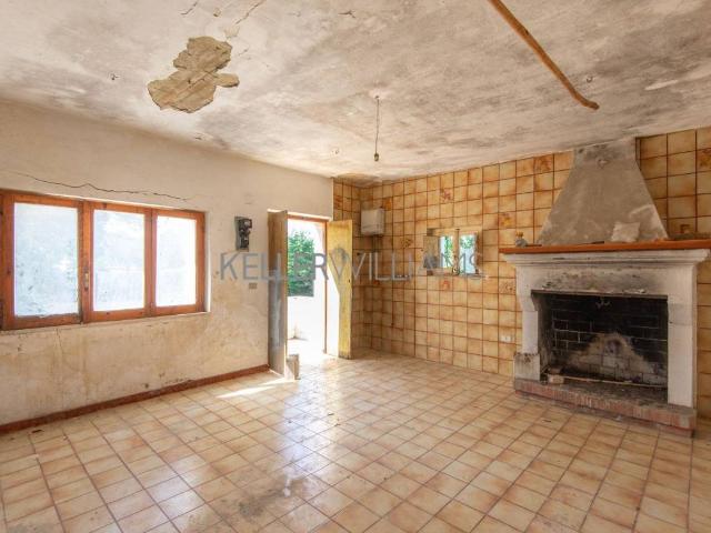 Villa Indipendente in vendita a Collecorvino, Abruzzo