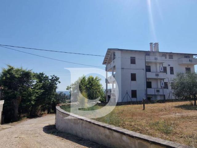 Villa Indipendente in vendita a Barberi, Collecorvino