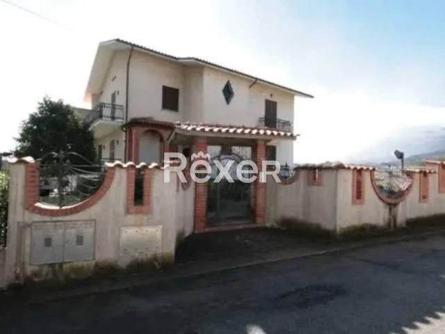 Villa Indipendente in vendita a Colledara, Abruzzo
