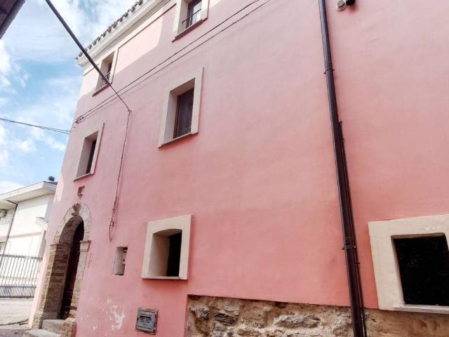 Villa Indipendente in vendita a Colledara, Abruzzo