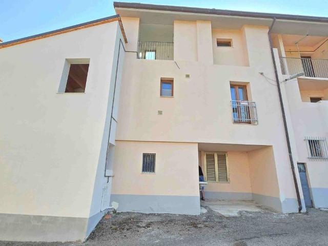 Villa Indipendente in vendita a Colledara, Abruzzo