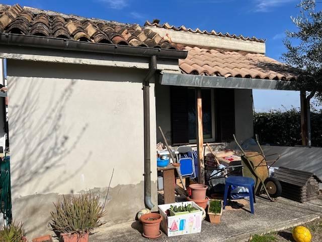 Villa Indipendente in vendita a Colledara, Abruzzo