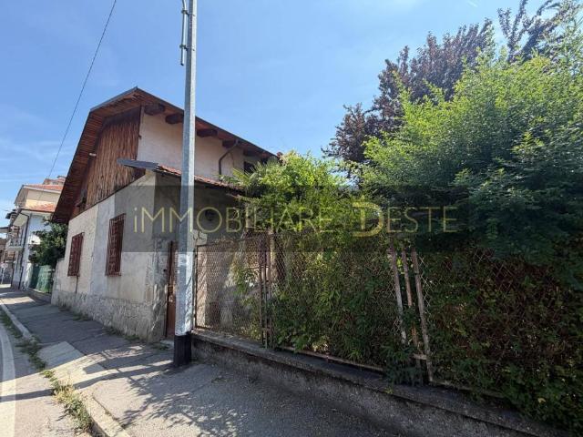 Villa Indipendente in vendita a Leumann, Piemonte